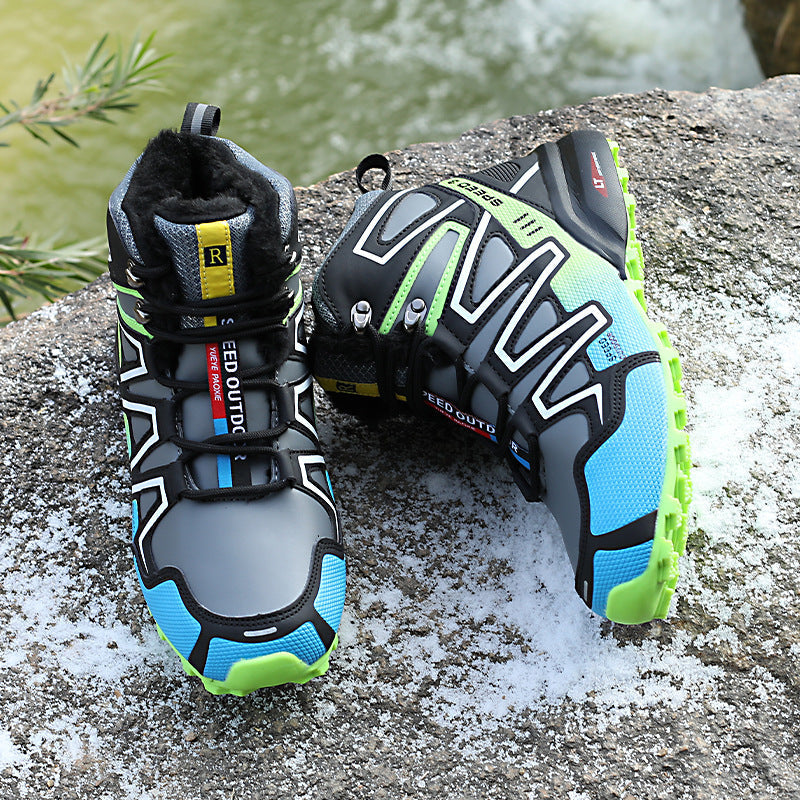 Chaussures de randonnée hautes fourrées montagne hiver | Esprit Baroudeur