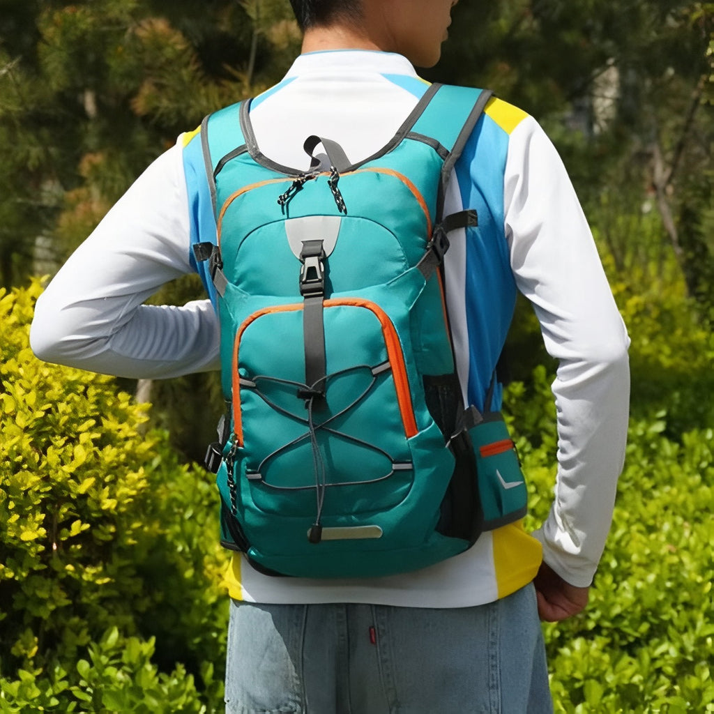 Sac à dos randonnée compatible poche à eau hydratation | Esprit Baroudeur