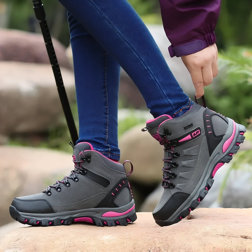 Chaussure de randonnée montante femme