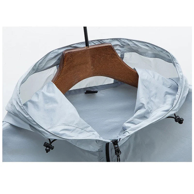 Coupe-vent randonnée léger à capuche protection solaire | Esprit Baroudeur