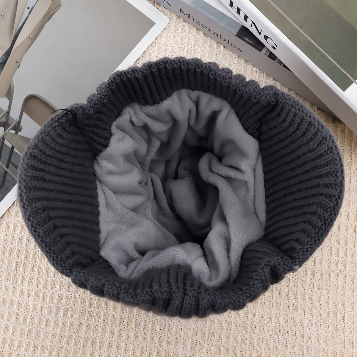 Bonnet cache-oreille tricoté motif flocon hiver | Esprit Baroudeur